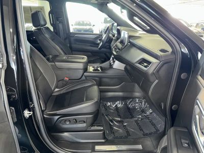 2023 GMC Yukon — photo 12 view