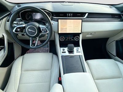 2023 Jaguar F-PACE — photo 16 view