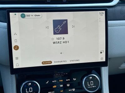 2023 Jaguar F-PACE — photo 31 view