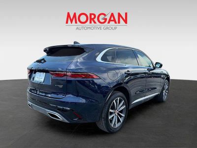 2023 Jaguar F-PACE — detail view