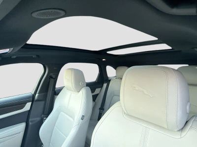 2023 Jaguar F-PACE — photo 27 view