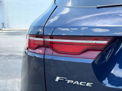 2023 Jaguar F-PACE — photo 10 view
