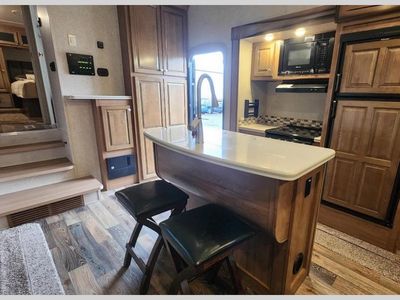 2017 Forest River RV Rockwood Signature Ultra Lite - Photo 6