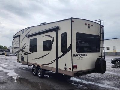 2017 Forest River RV Rockwood Signature Ultra Lite - Photo 3
