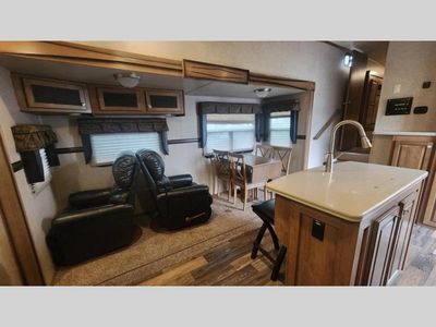 2017 Forest River RV Rockwood Signature Ultra Lite - Photo 12