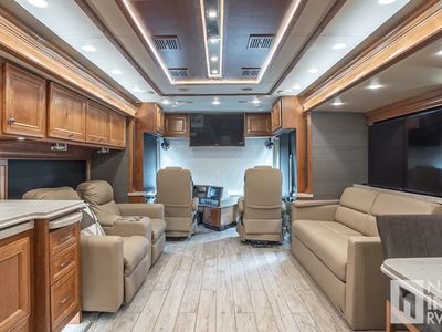 2020 Tiffin Motorhomes Phaeton - Photo 17
