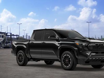 2026 Toyota Tacoma i-FORCE MAX - Photo 17