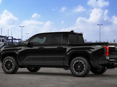 2026 Toyota Tacoma i-FORCE MAX - Photo 7