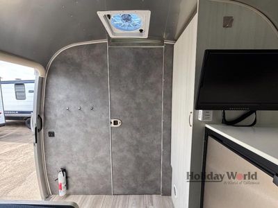 2023 Airstream Bambi - Photo 12