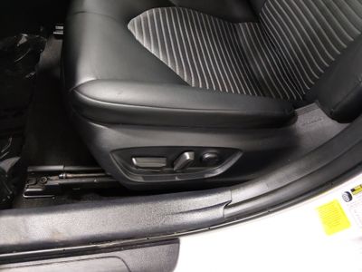 2024 Toyota Camry - Photo 18