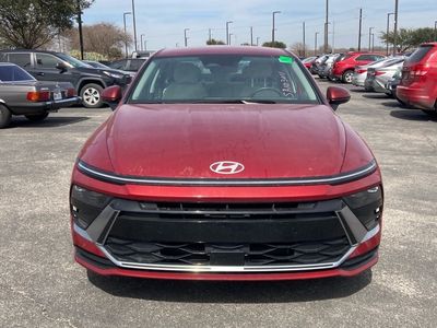2025 Hyundai Sonata Hybrid - Photo 2