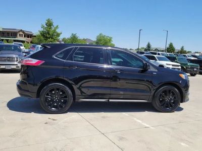 2022 Ford Edge — side profile view