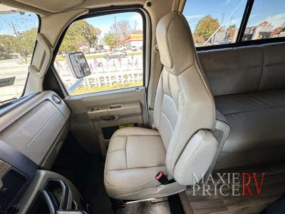 2021 Thor Motor Coach Four Winds - Photo 14