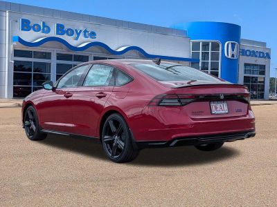 2026 Honda Accord Hybrid - Photo 3