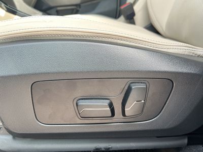 2026 Pre-Owned 2024 BMW X1 xDrive28i - Photo 37