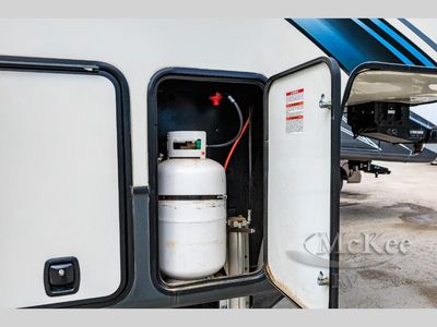 2021 Keystone RV Montana - Photo 5