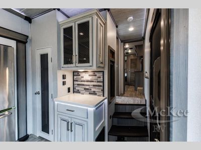 2021 Keystone RV Montana - Photo 33