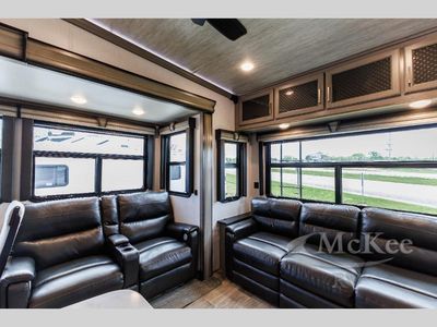 2021 Keystone RV Montana - Photo 11