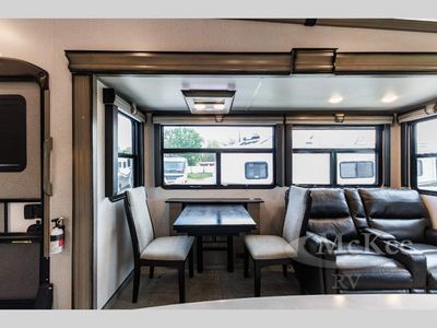 2021 Keystone RV Montana - Photo 10