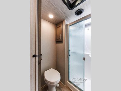 2021 Keystone RV Montana - Photo 37