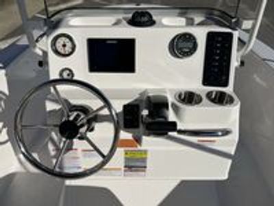 2025 Robalo 160 CC - Photo 17