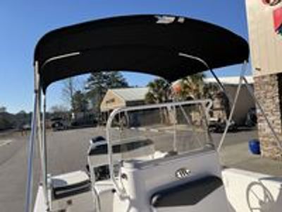 2025 Robalo 160 CC - Photo 16