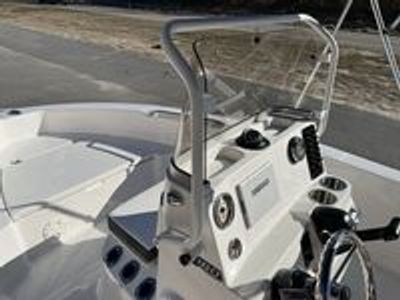 2025 Robalo 160 CC - Photo 18
