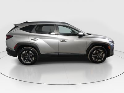 2025 Hyundai Tucson — photo 8 view