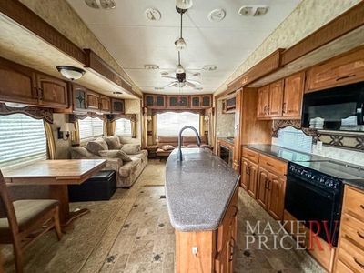 2011 Keystone Montana - Photo 8