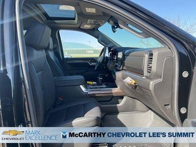 2026 Chevrolet Silverado 1500 — photo 32 view