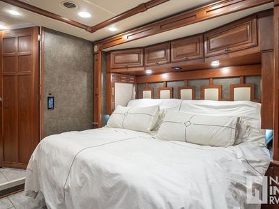 2016 Winnebago Tour — photo 21 view