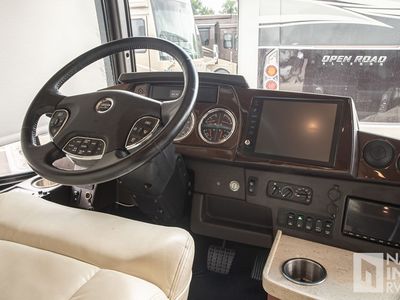 2016 Winnebago Tour — photo 12 view