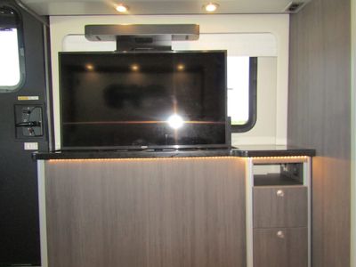 2022 Airstream ATLAS - Photo 11