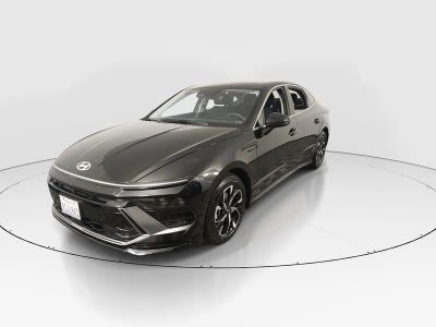 2025 Hyundai Sonata - Photo 3