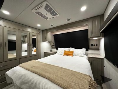 2026 Grand Design Influence - Photo 13