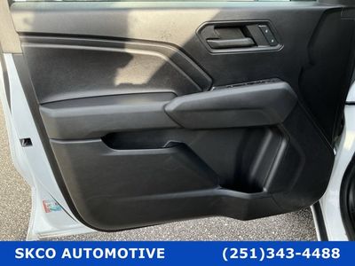 2023 Chevrolet Colorado - Photo 4