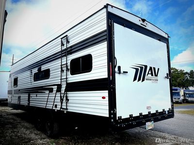 2025 Grand Design Momentum MAV - Photo 2