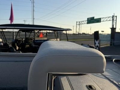 2018 Xpress SW20B — photo 8 view