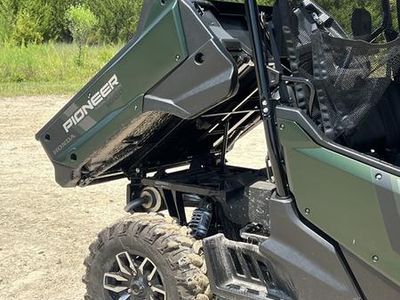 2025 Honda Pioneer 1000 Trail — photo 12 view
