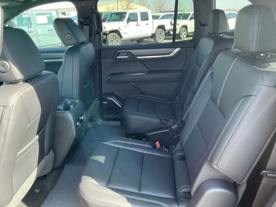 2026 GMC Acadia — photo 17 view