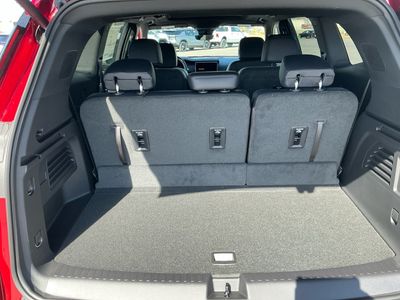 2026 GMC Acadia — photo 18 view