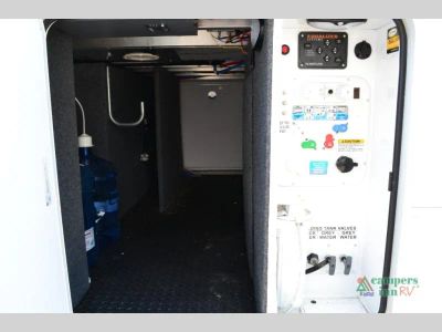 2021 Jayco North Point — photo 10 view
