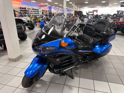 2017 Honda Gold Wing Audio Comfort - Photo 2