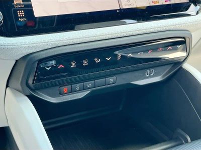 2026 Jeep Cherokee — photo 15 view
