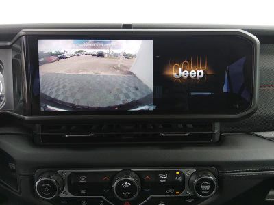 2024 Jeep Wrangler - Photo 17