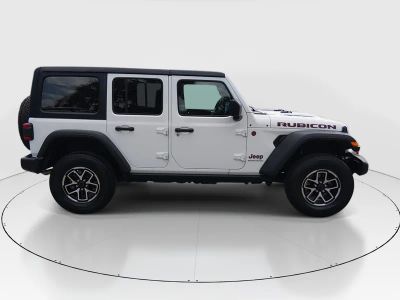 2024 Jeep Wrangler - Photo 8