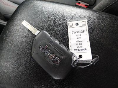 2024 Jeep Wrangler - Photo 15