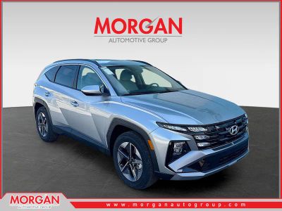 2026 Hyundai TUCSON SEL in Shimmering Silver — front three-quarter view