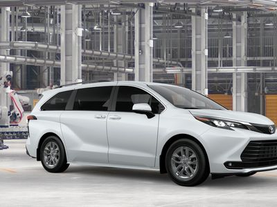 2026 Toyota Sienna — photo 14 view