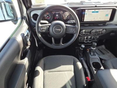 2026 Jeep Wrangler — photo 10 view